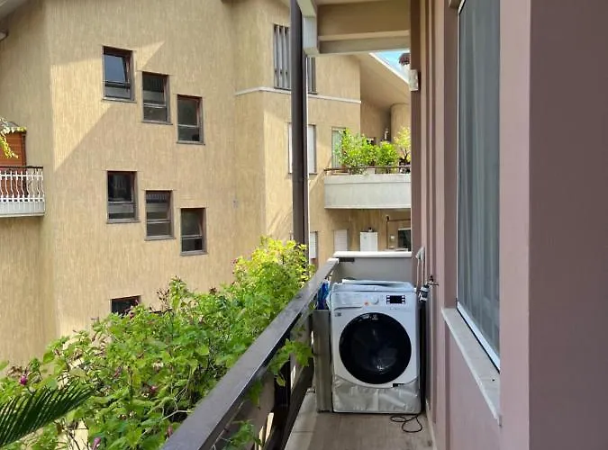 Moderno Bilocale Con Terrazzo * Roma