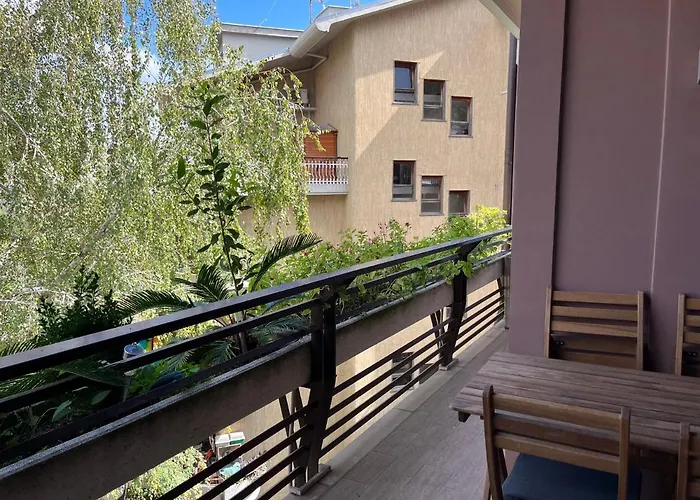 Moderno Bilocale Con Terrazzo