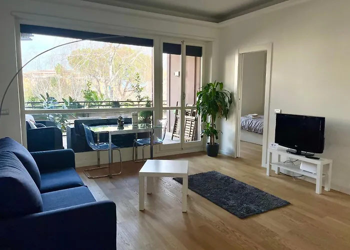 Moderno Bilocale Con Terrazzo Roma